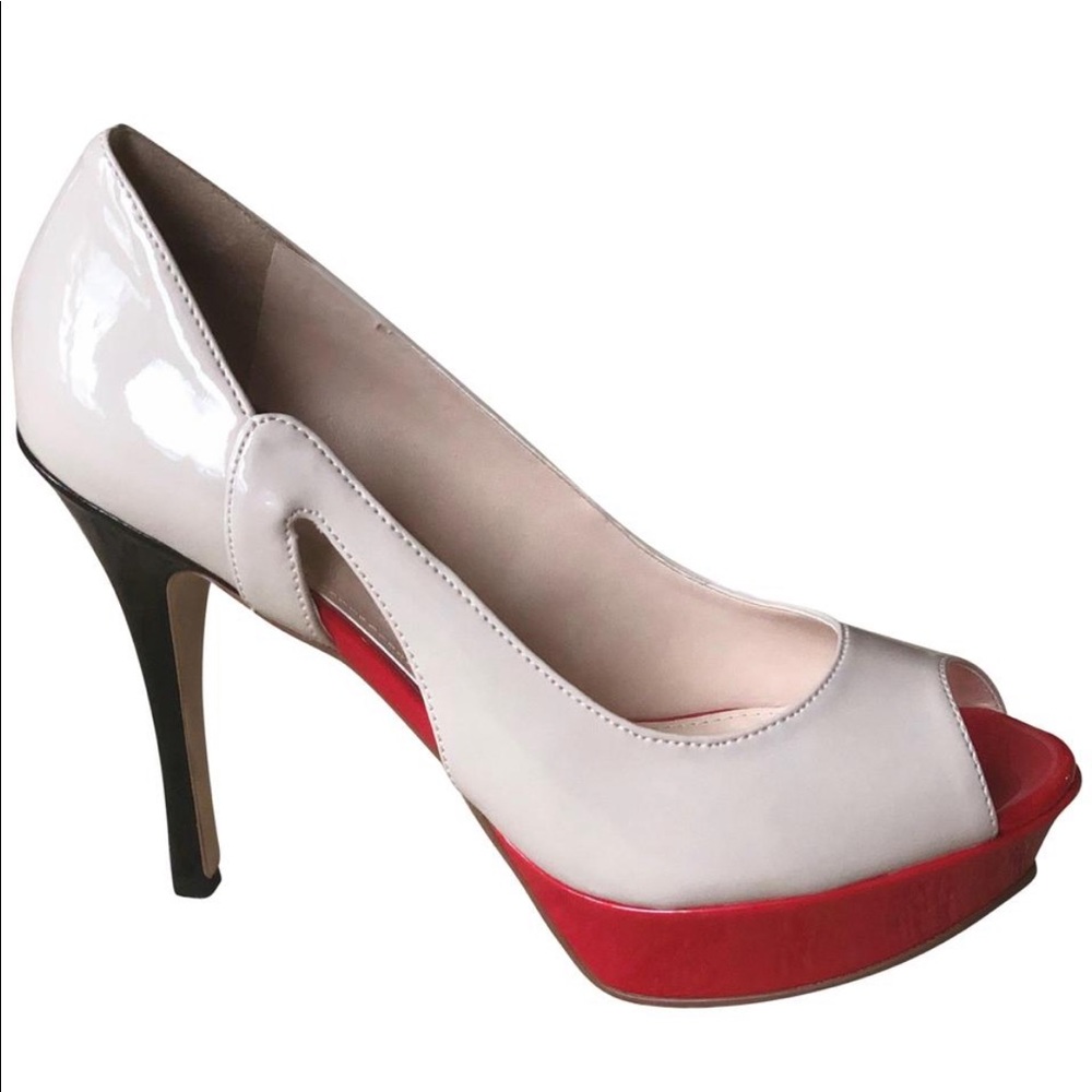 Marc Fisher ‘Tumble’ Cut-Out Heel with BOX